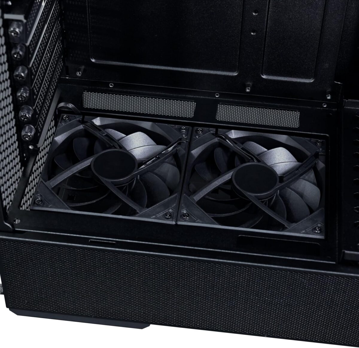 Chasis Lian Li LANCOOL 207 – Torre Media ATX/M-ATX, Pantalla LCD, 4 Ventiladores PWM, Panel de Malla - Imagen 3