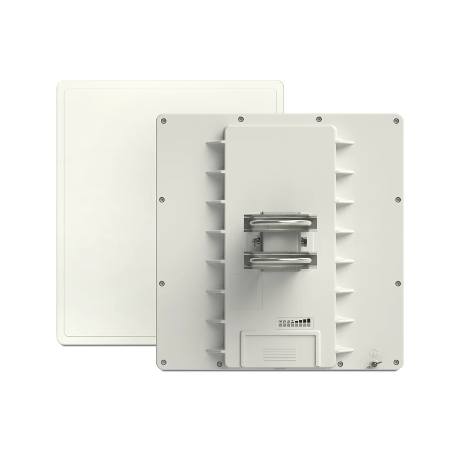 1044_lg MikroTik QRT 5 RB911G-5HPnD-QRT-US 24 dBi – Panel Plano de Largo Alcance 5GHz con Gigabit - Imagen 1
