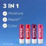 NIVEA Lip Care Bálsamo Labial Tintado Frutal – Hidratación y Color 3-en-1 – Sabores Cereza, Fresa, Mora y Sandía – Pack de 4 (0.17 oz c/u) - Imagen 2