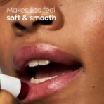 NIVEA Lip Care Bálsamo Labial Tintado Frutal – Hidratación y Color 3-en-1 – Sabores Cereza, Fresa, Mora y Sandía – Pack de 4 (0.17 oz c/u) - Imagen 5